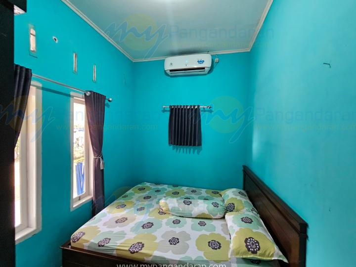    tampilan kamar tidur homestay joia pangandaran